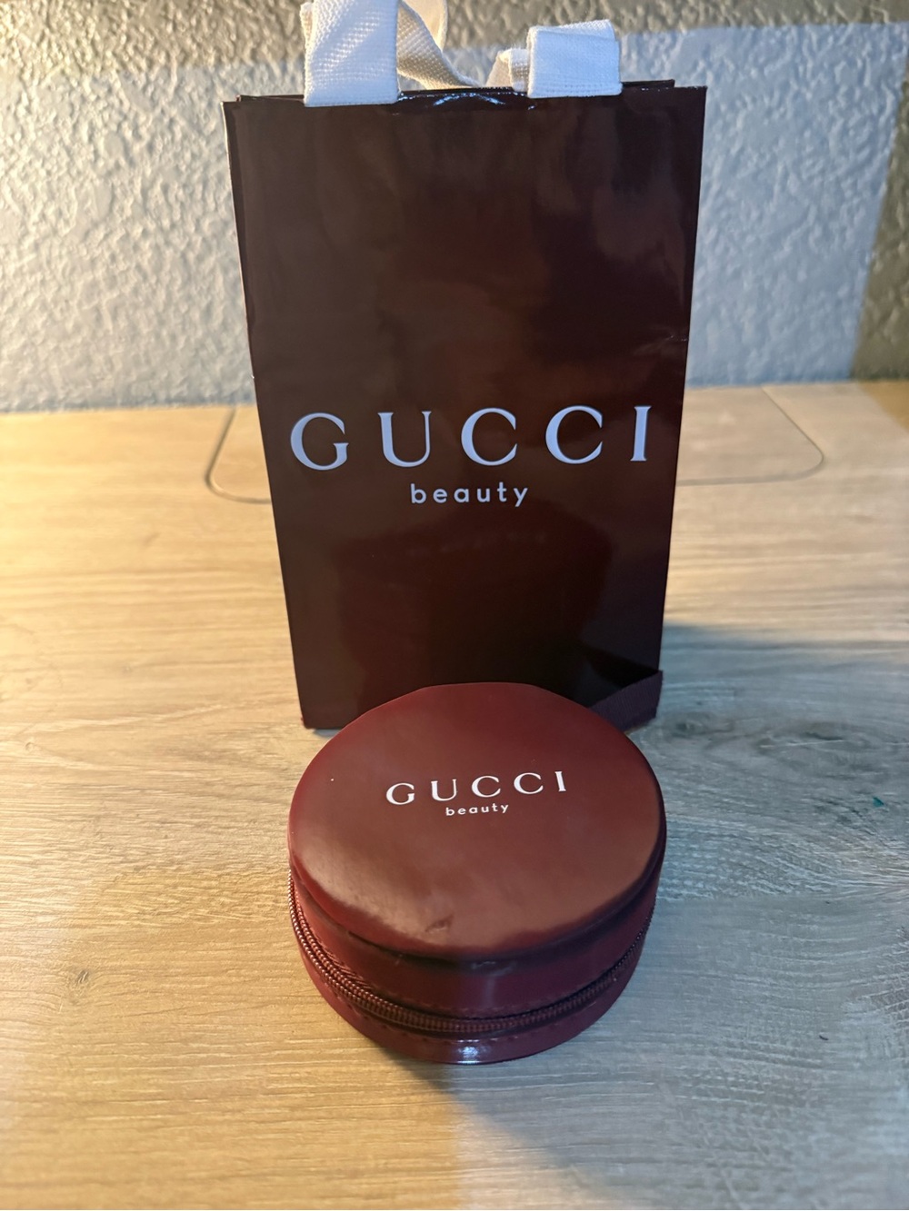 Gucci Beauty Burgundy Round Compact Case with Gift Bag